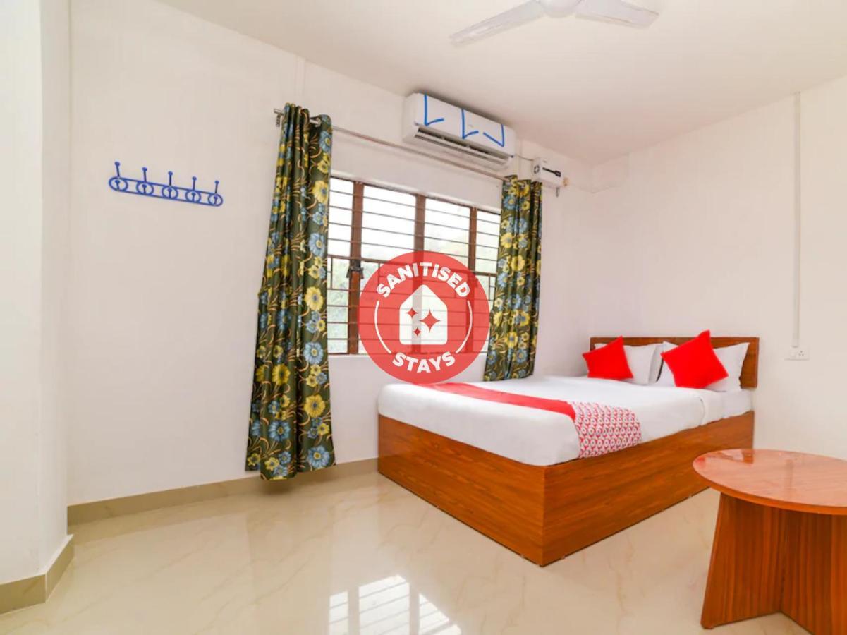 Oyo 40893 Hotel Lotus Guwahati Exterior foto