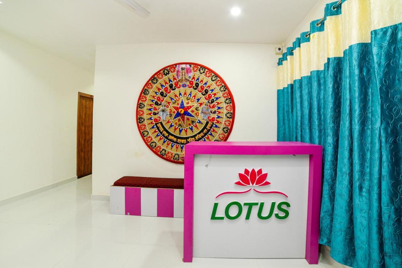Oyo 40893 Hotel Lotus Guwahati Exterior foto